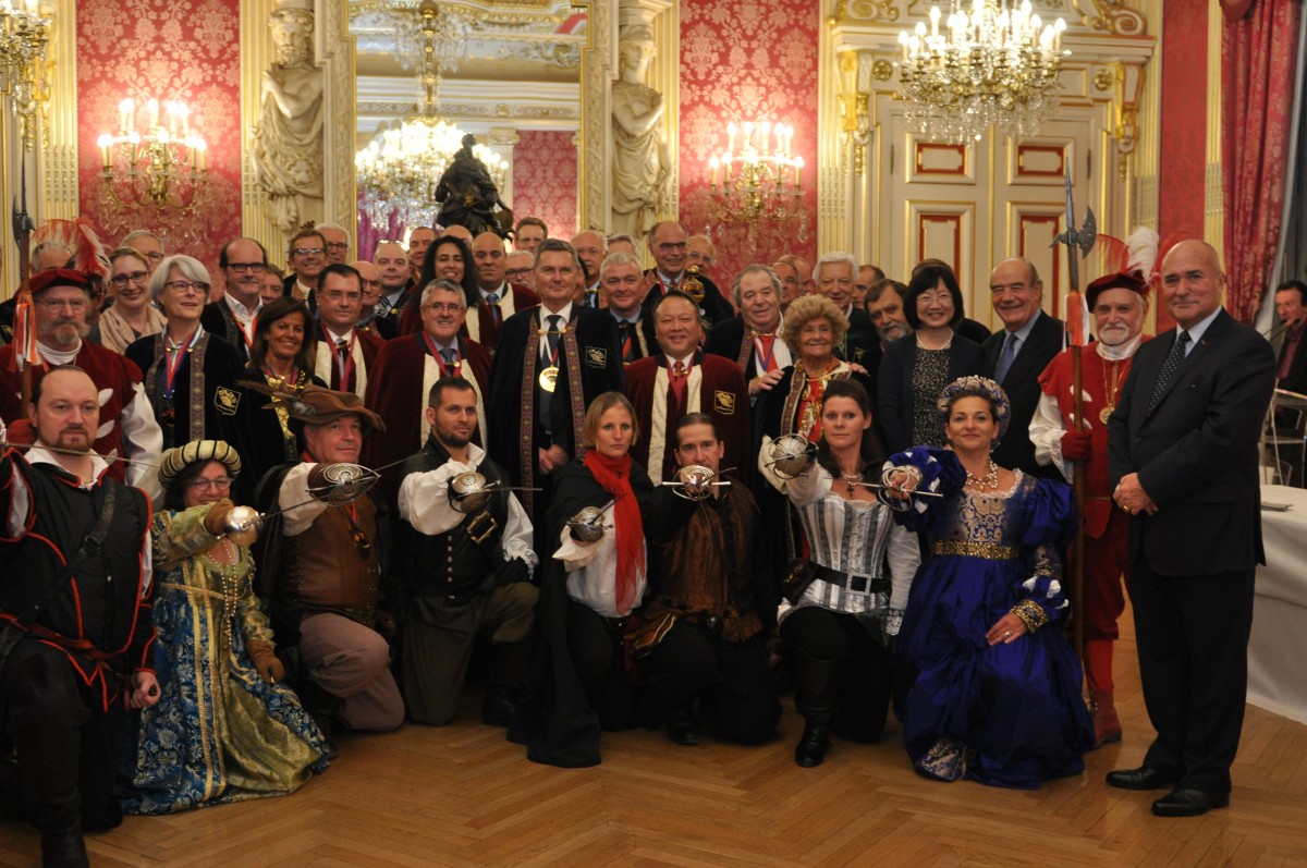 nouveaux dignitaires comité des fêtes de Lyon